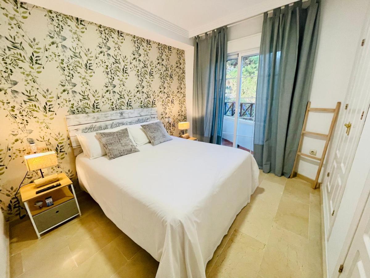 Marbella Pleasant Duplex By Elviria Las Dunas Beach Eksteriør billede